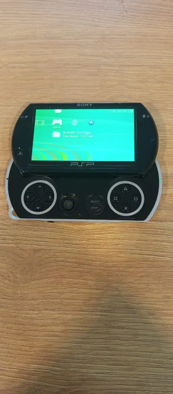 کنسول بازی همراه PSP|کنسول، بازی ویدئویی و آنلاین|شیراز, شهرک مفتح|دیوار