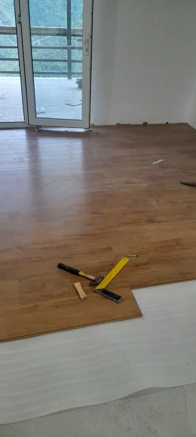 نصب پارکت وکفپوش وقرنیز|خدمات پیشه و مهارت|تنکمان, |دیوار