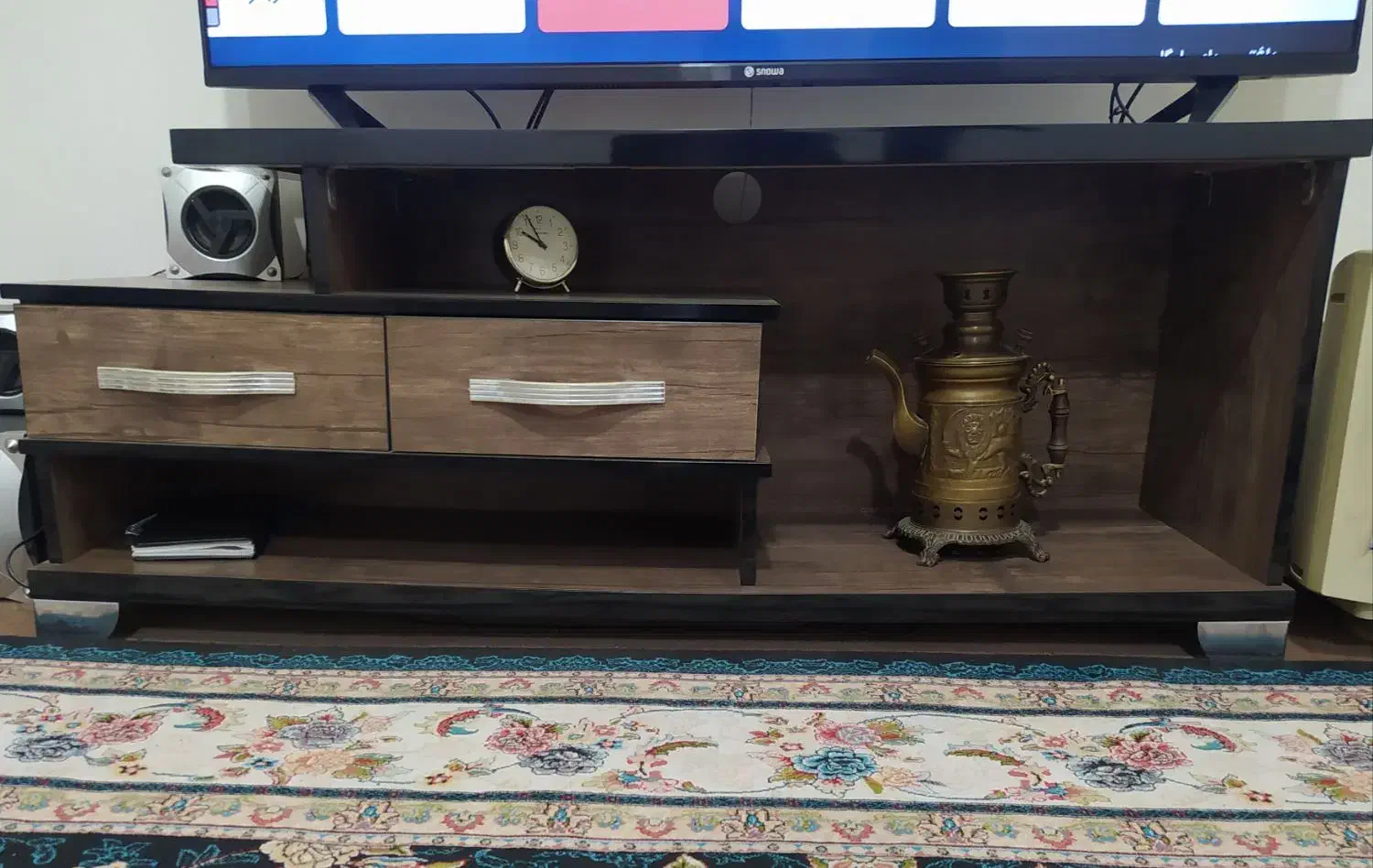 میز تلویزیون چوبی سالم|میز تلویزیون|پاکدشت, خاتون آباد|دیوار