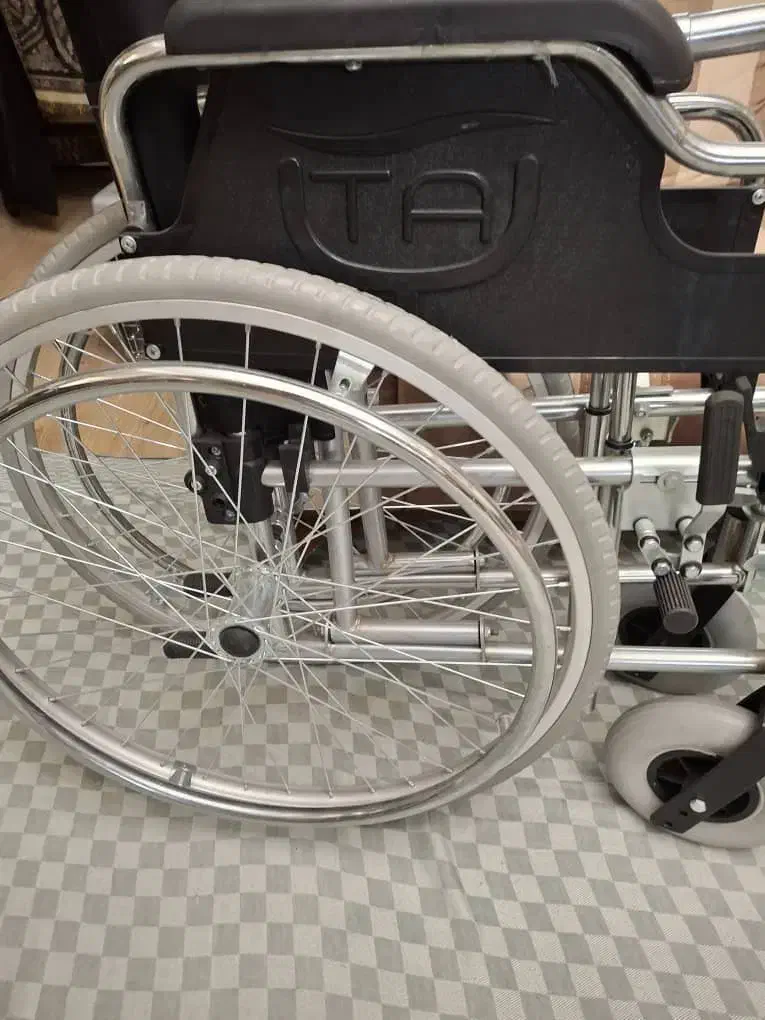 ویلچر حمامی و توالت سیار|آرایشی، بهداشتی، درمانی|تبریز, |دیوار