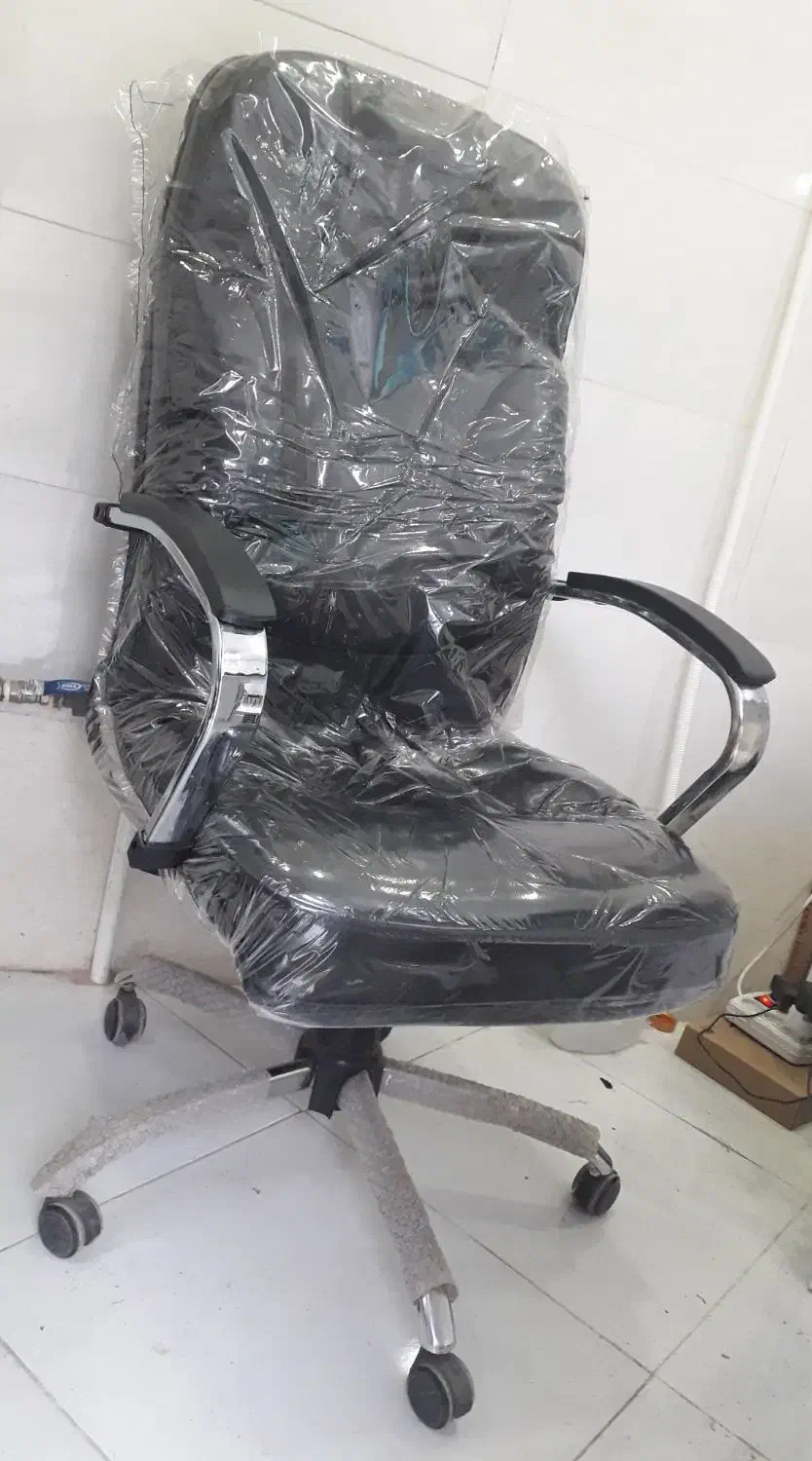 صندلی مدیریت|مبلمان اداری|رشت, جهاد|دیوار