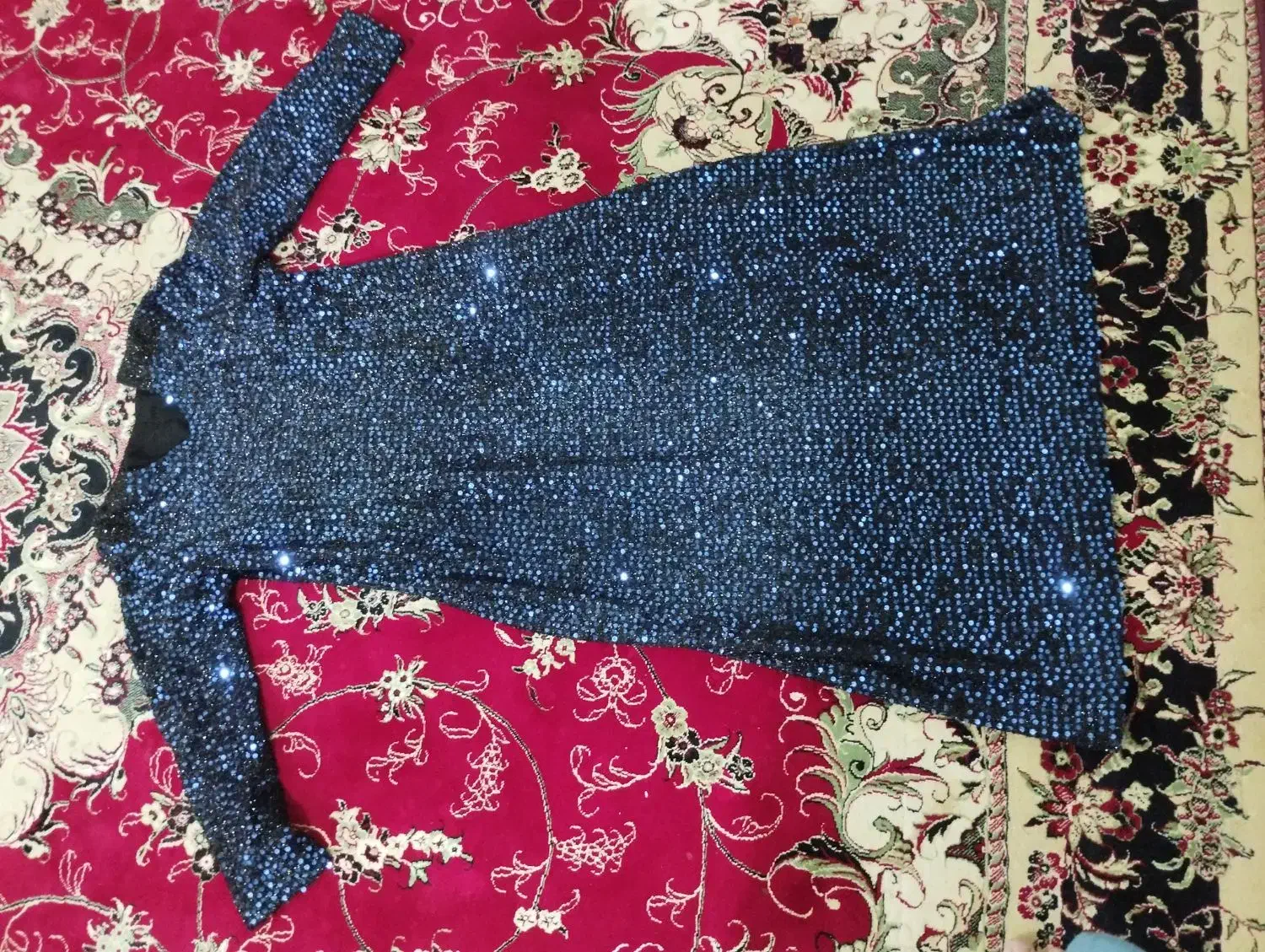 پیراهن|لباس|نورآباد, |دیوار