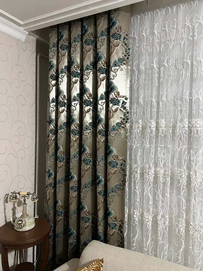 بغل پرده ساتن اصل گلدوزی شده|پرده، رانر، رومیزی|بوکان, |دیوار