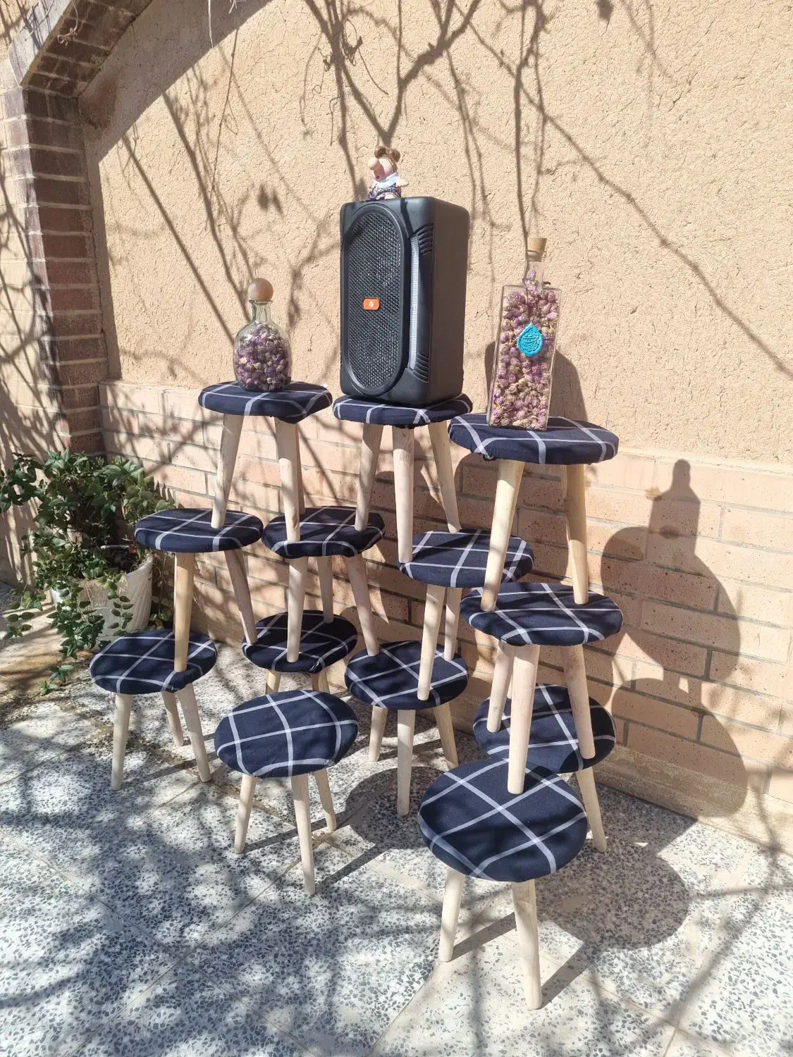 پاف|صندلی و نیمکت|اصفهان, بوستان ناژوان|دیوار