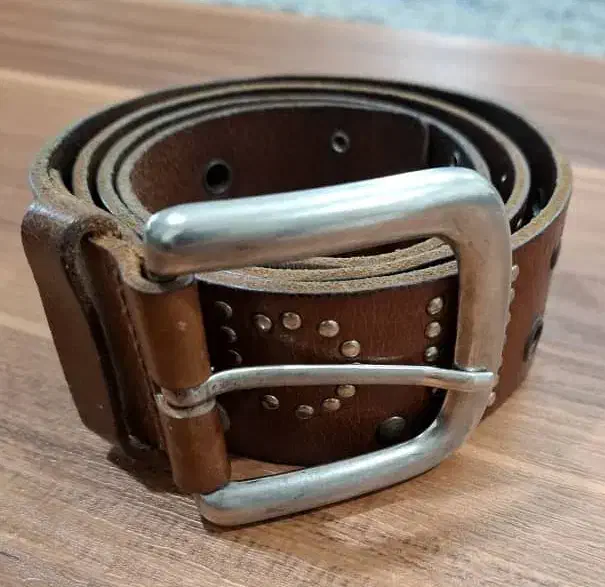 کمربند چرم بوفالو خارجی|کیف، کفش، کمربند|ایلام, |دیوار