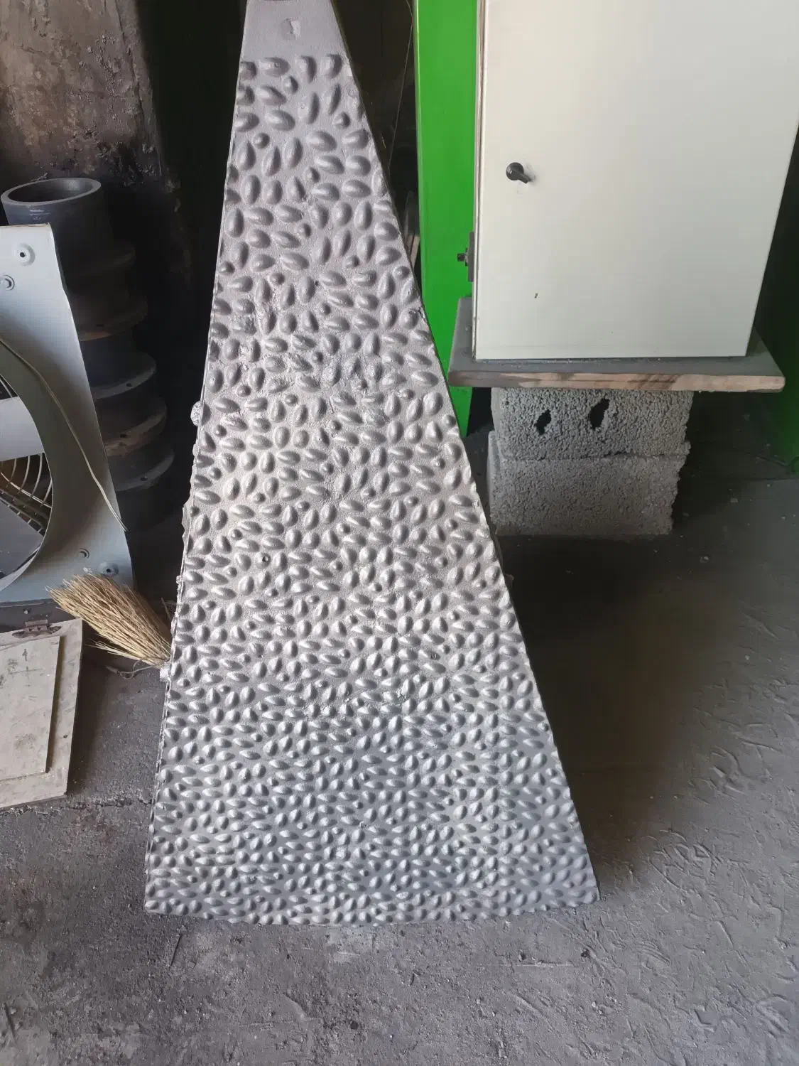 کارگر ساده ریخته گری حقوق ۲۵|استخدام صنعتی، فنی، مهندسی|تبریز, |دیوار