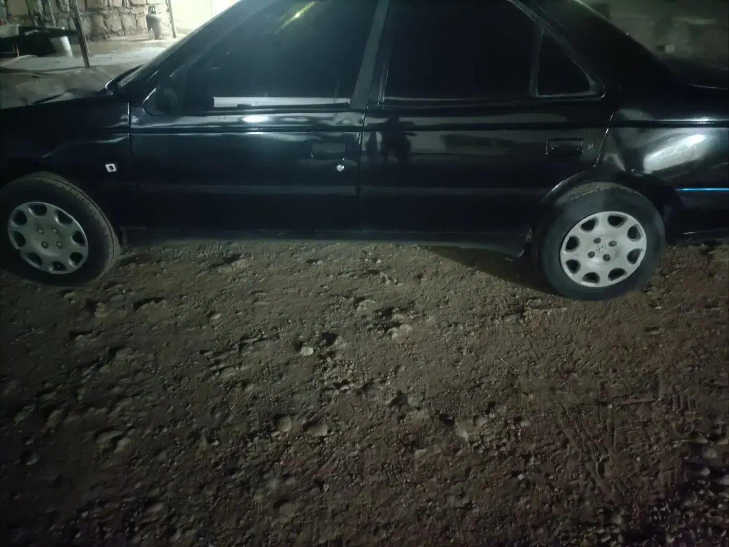 پژو 405 مشکی|خودرو سواری و وانت|اندیکا, |دیوار