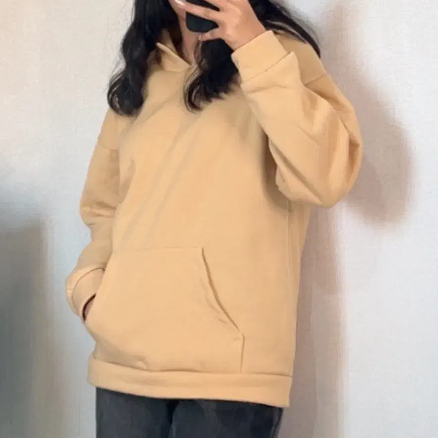 هودی کلاه دار|لباس|صدرا-فارس, فاز ۱|دیوار