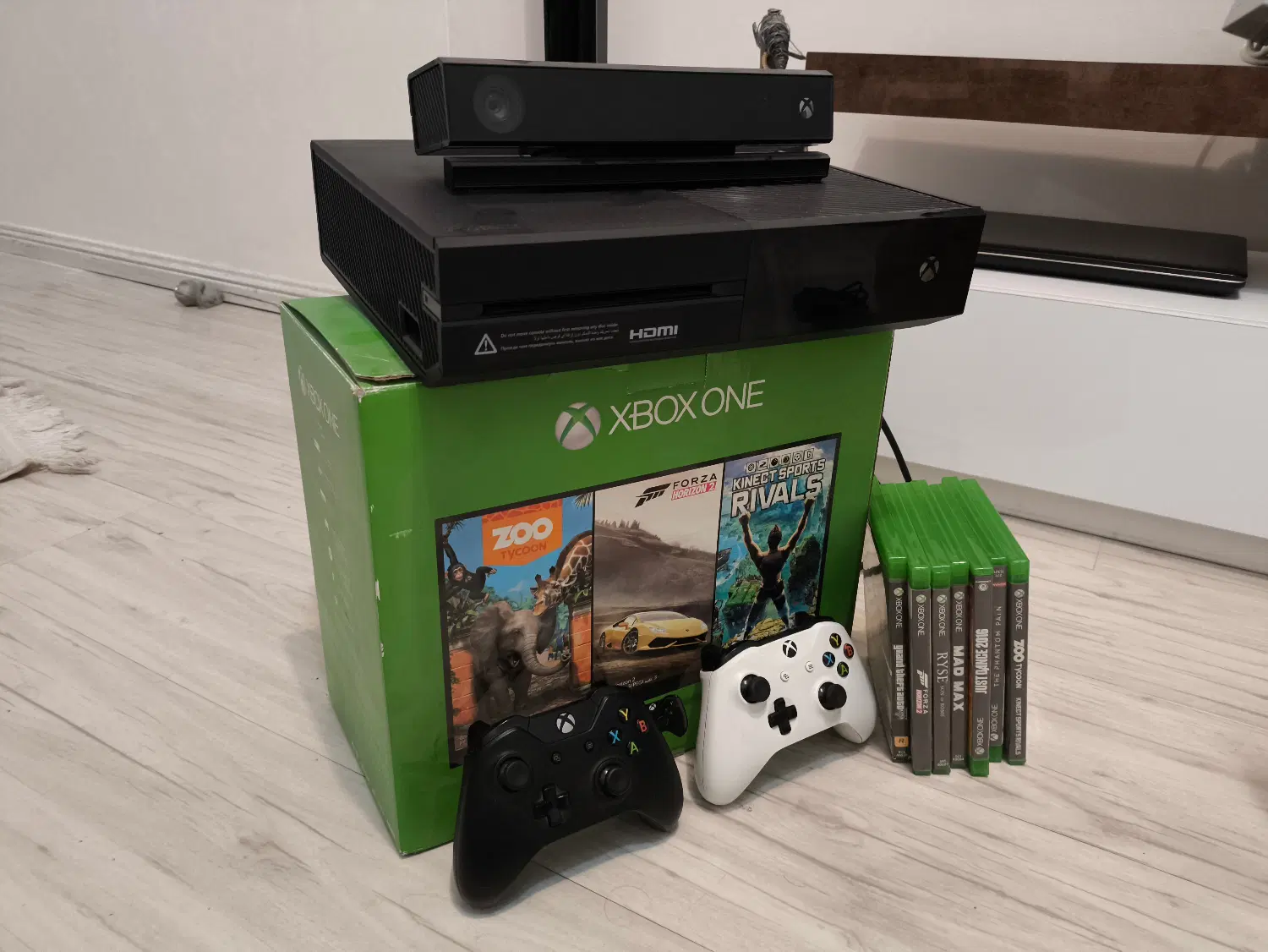 Xbox one 500G + Kinect|کنسول، بازی ویدئویی و آنلاین|تهران, علم و صنعت|دیوار
