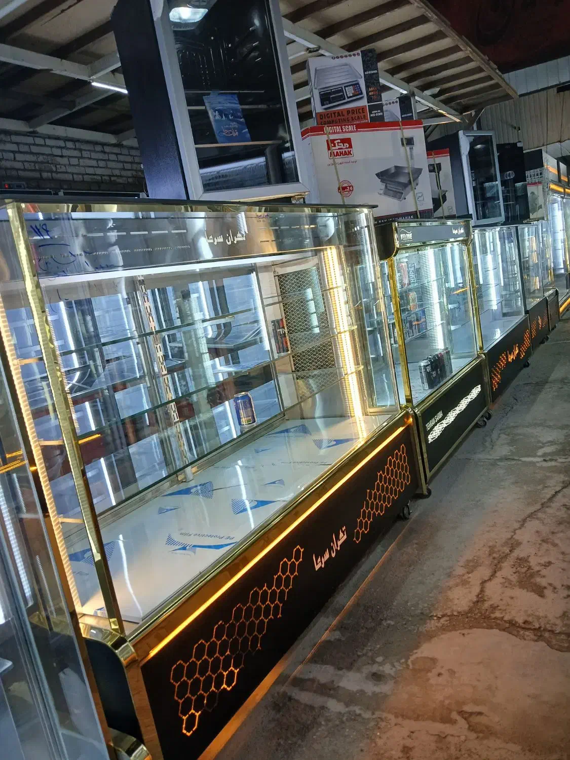 یخچال فروشگاهی صنعتی ایستاده|فروشگاه و مغازه|مشهد, فدک|دیوار