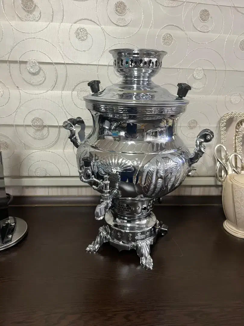 سماور به همراه ست قوری و سینی و کاسه و پارچ|سماور، چایساز، قهوهساز|ری, امین آباد|دیوار