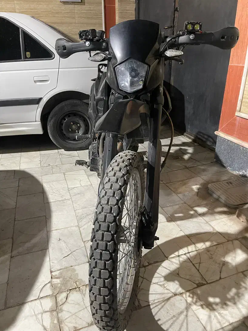 تریل 200|موتورسیکلت|زاهدان, |دیوار