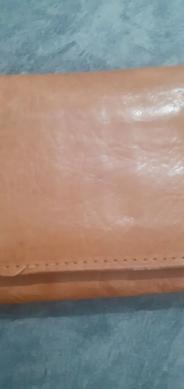 گمشده|اشیا|رشت, پیرکلاچای|دیوار