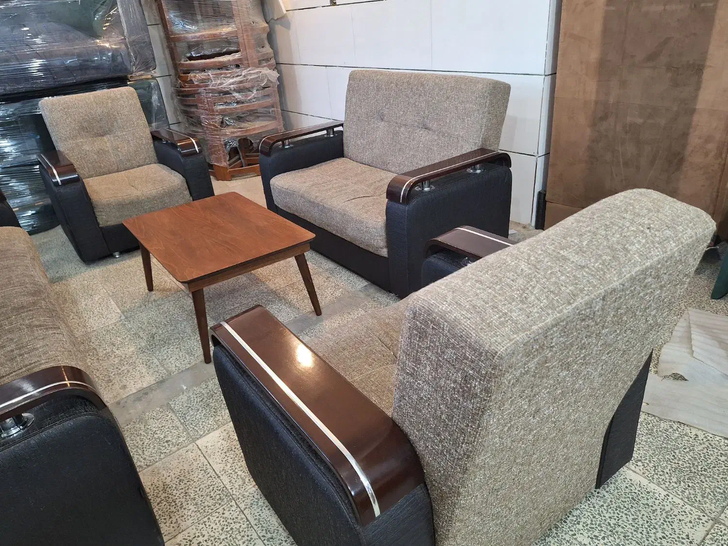 مبل تخت شو سالم|مبلمان خانگی و میز عسلی|شهرکرد, |دیوار