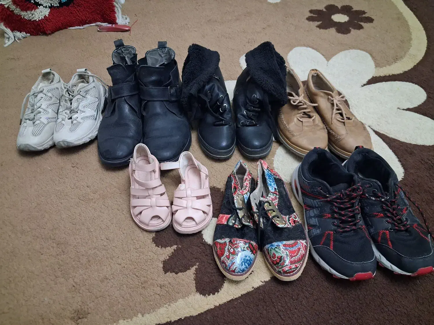 چند جفت کفش بوت و اسپرت جفتی ۲۵۰|کیف، کفش، کمربند|فولادشهر, مسکن مهر فولادشهر|دیوار