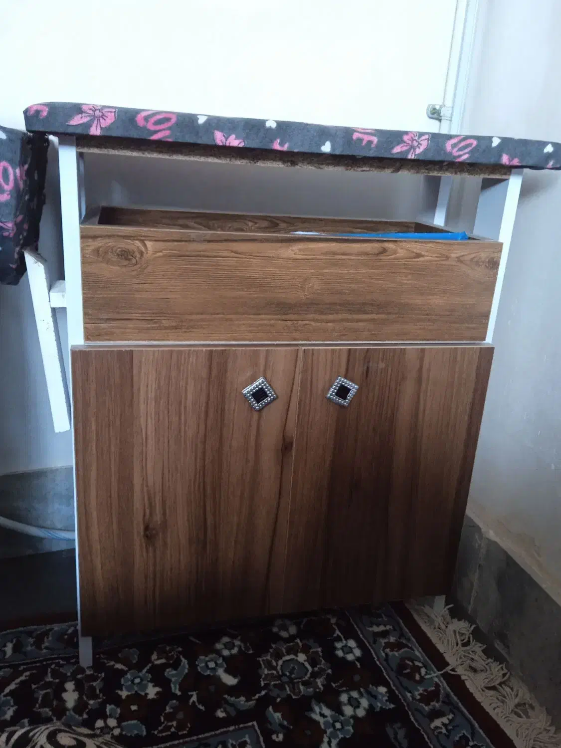 میز اتو|اتو و لوازم اتو|بیرجند, |دیوار