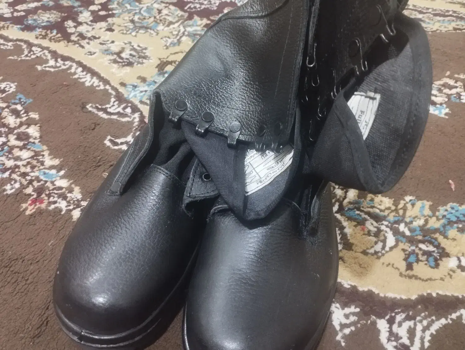 پوتین نظامی نو نو|کیف، کفش، کمربند|شوشتر, |دیوار