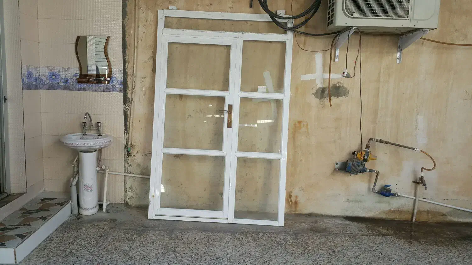 ویترین در مغازه شیشهای تخفیف هم داره|فروشگاه و مغازه|سوسنگرد, |دیوار