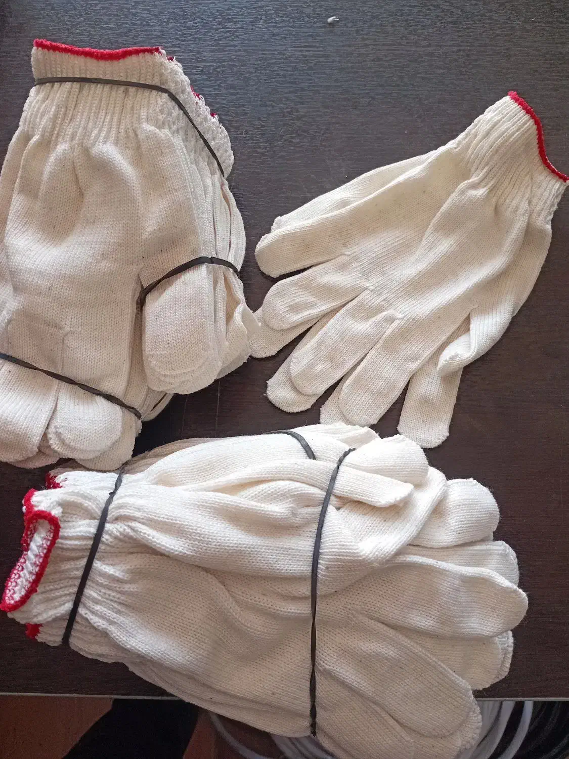 دستکش نخی|لباس|قهدریجان, |دیوار