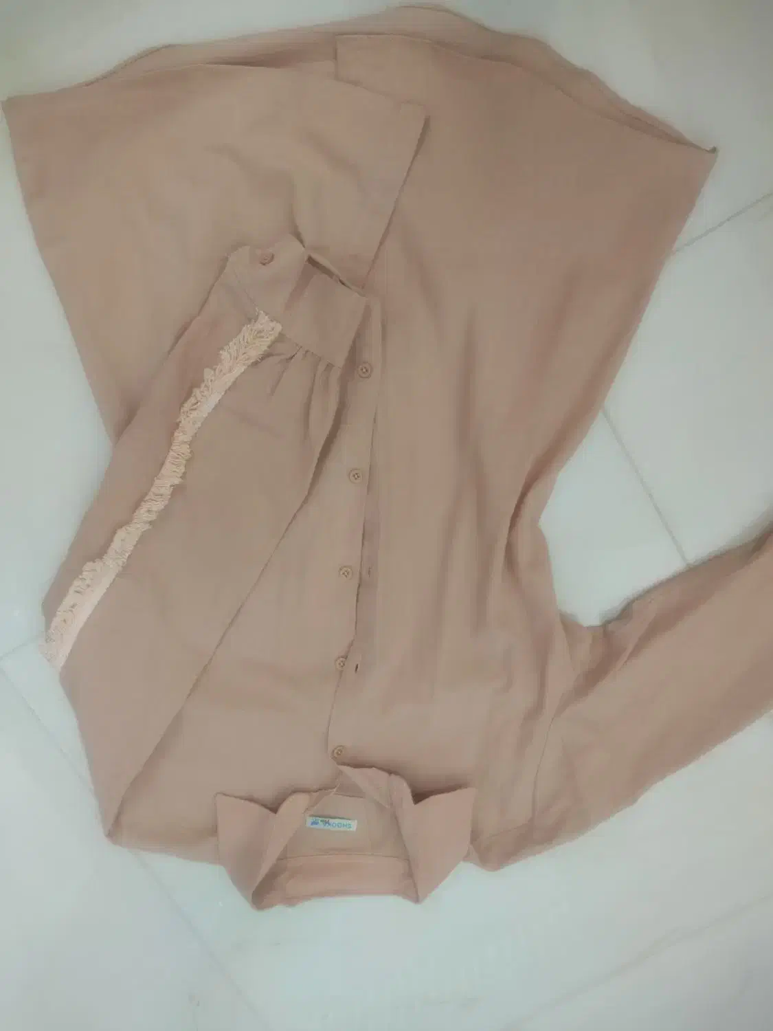 تعدادی مانتو|لباس|رشت, حمیدیان|دیوار