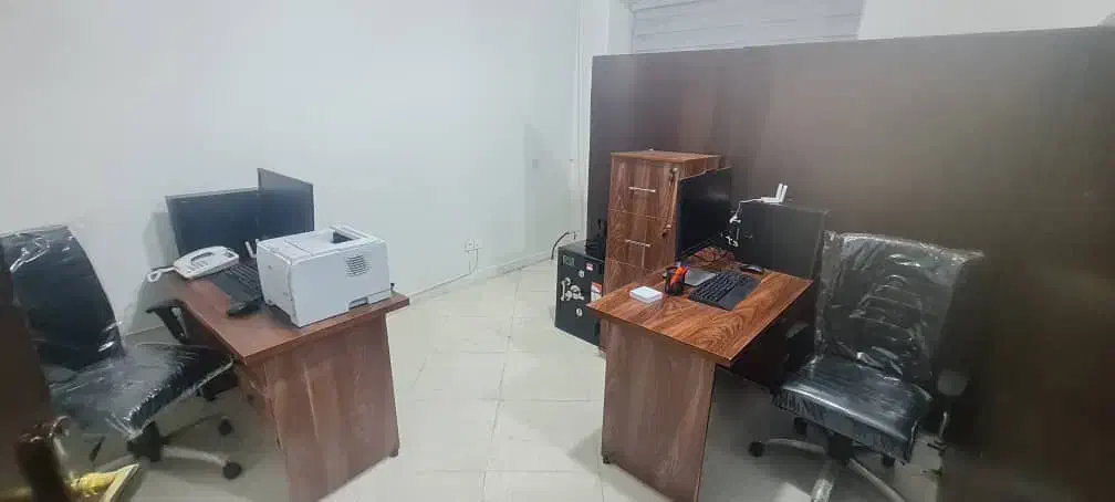 میدان انقلاب/40متر /موقعیت اداری|اجارهٔ دفتر کار، اتاق اداری، مطب|تهران, فلسطین (میدان انقلاب)|دیوار