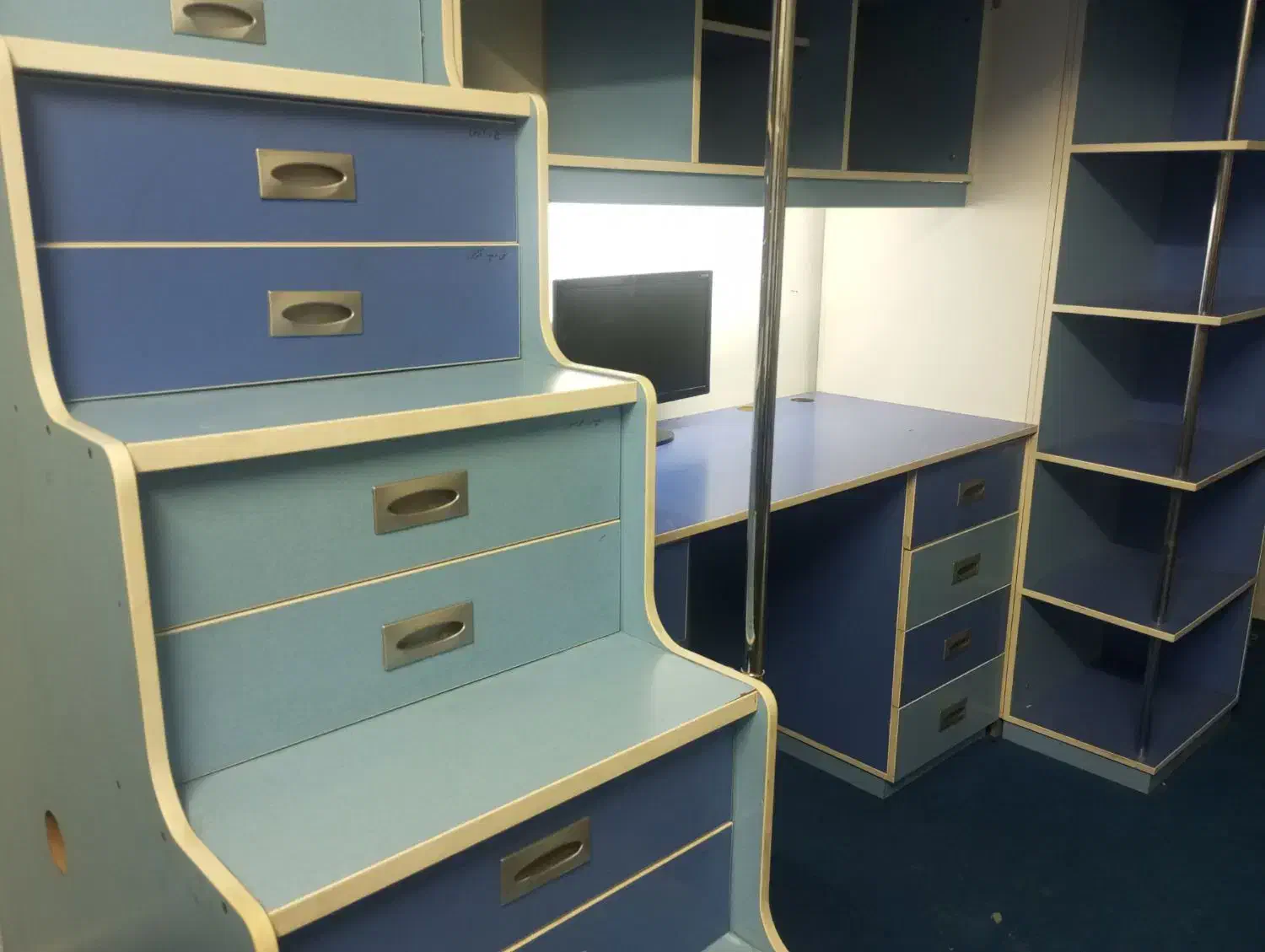 تخت MDF|تخت و سرویس خواب|شیراز, پودنک|دیوار