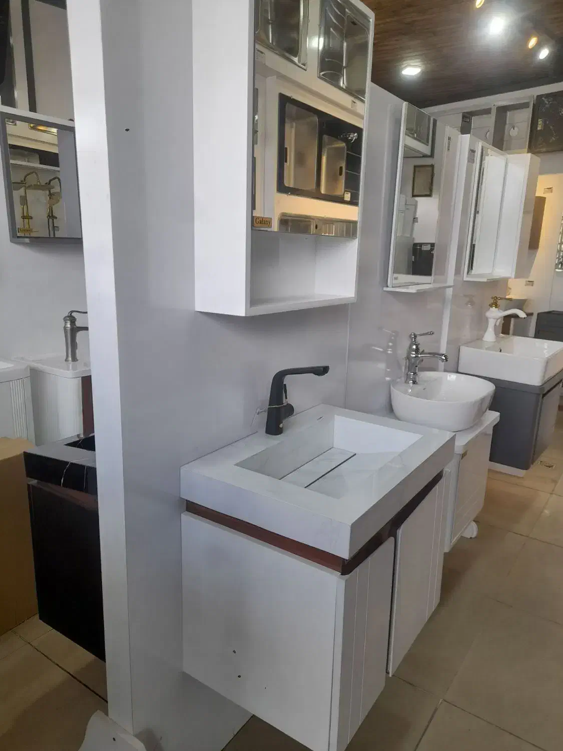 روشویی سرامیکی|لوازم سرویس بهداشتی|خمینی‌شهر, |دیوار