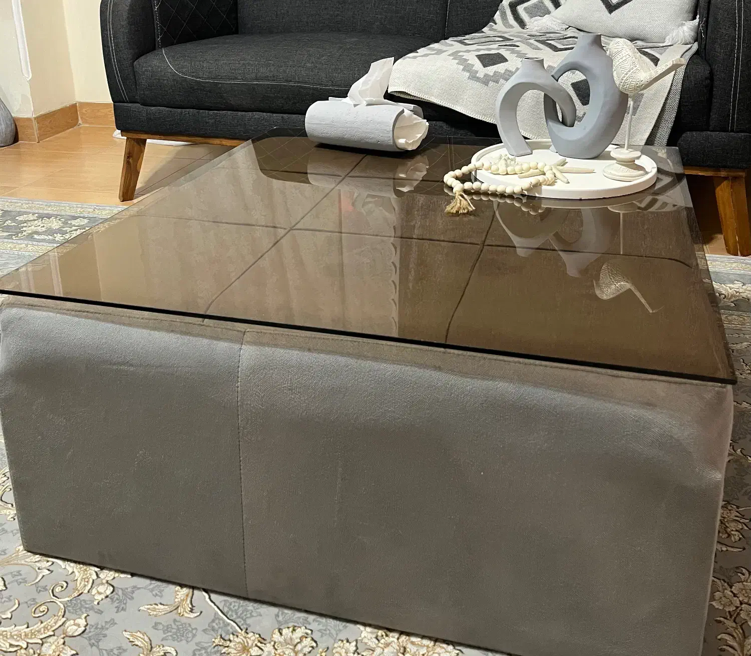 جلو مبلی و عسلی|مبلمان خانگی و میز عسلی|رشت, صفاری|دیوار