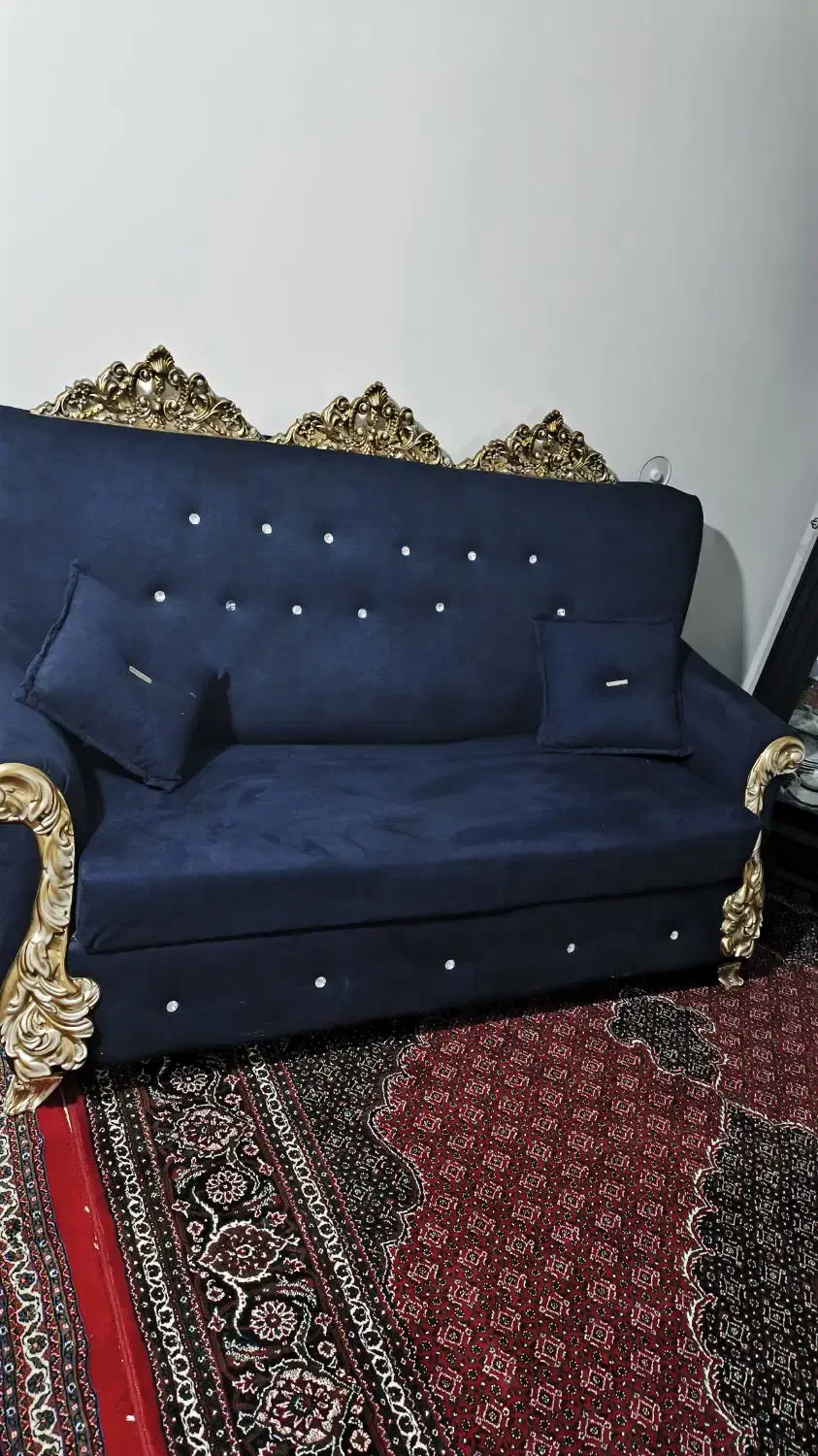 یک دست مبل در حد نو|مبلمان خانگی و میز عسلی|صائین قلعه, |دیوار