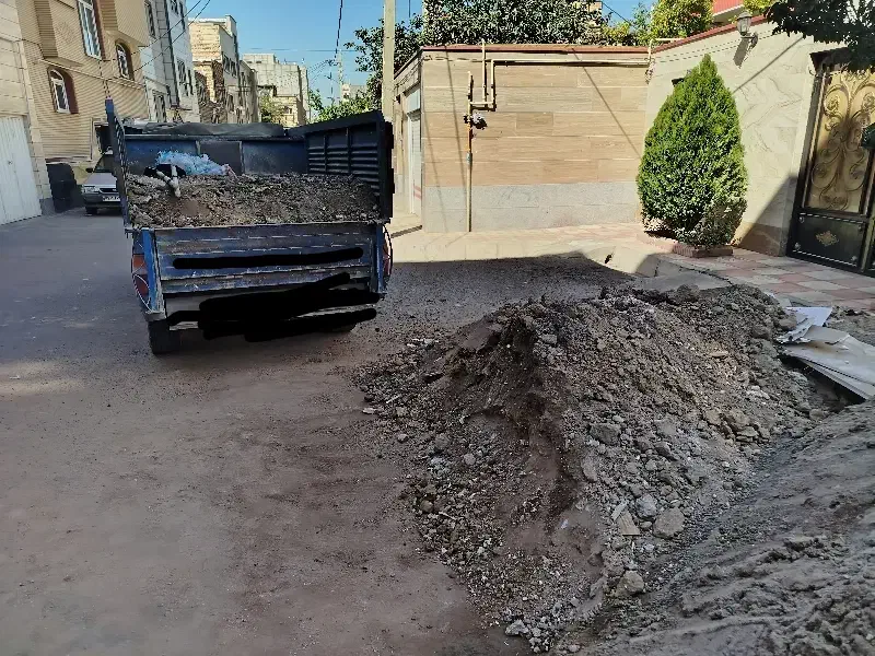 آوردن خاک و نخاله برای پرکردن چاه پارکینگ پشت بام|خدمات حمل و نقل|تبریز, |دیوار