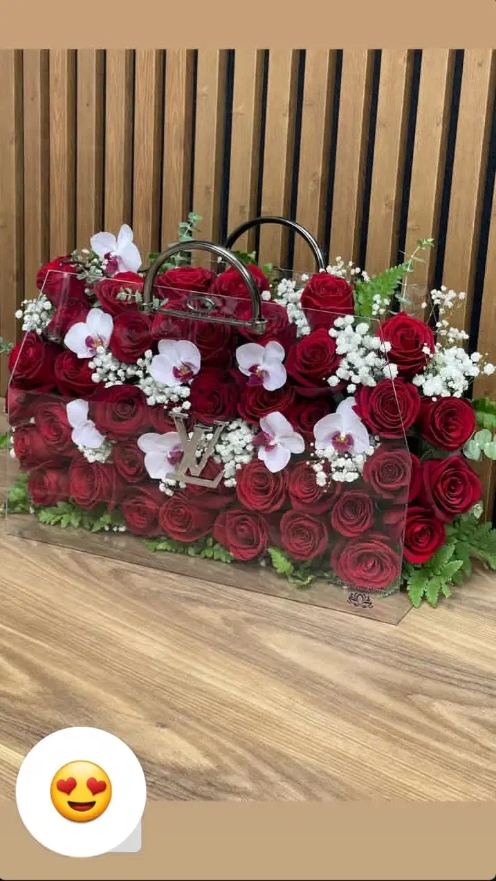 گل رز طبیعی هلندی فقط شاخه ای ۱۵|گل و گیاه طبیعی|قم, انصار‌الحسین|دیوار