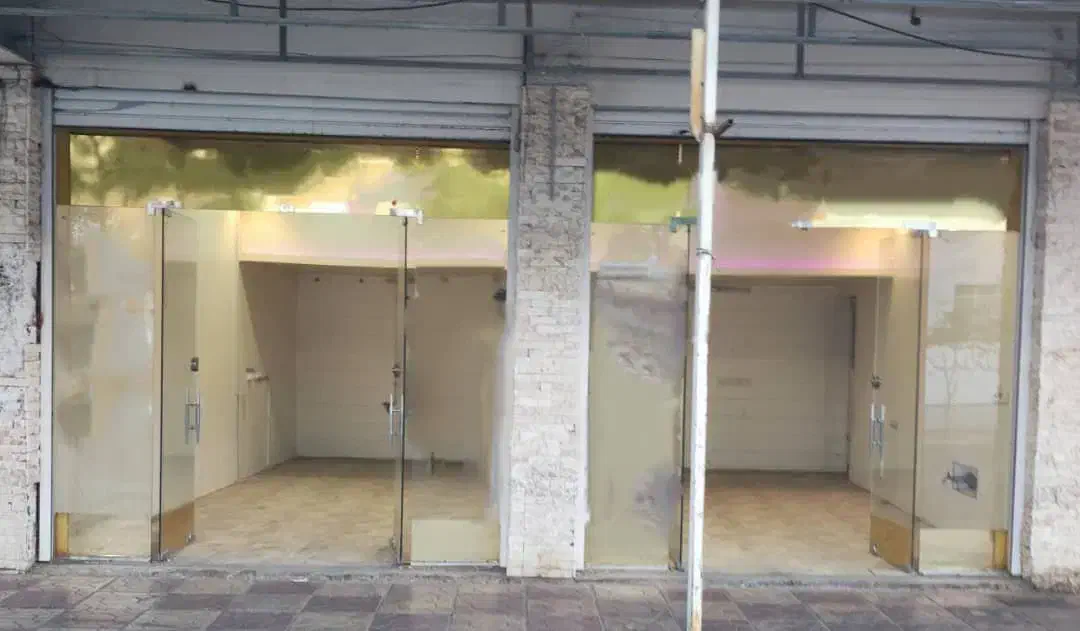 مغازه دو دهنه بر خیابان امام|اجارهٔ مغازه و غرفه|فسا, |دیوار