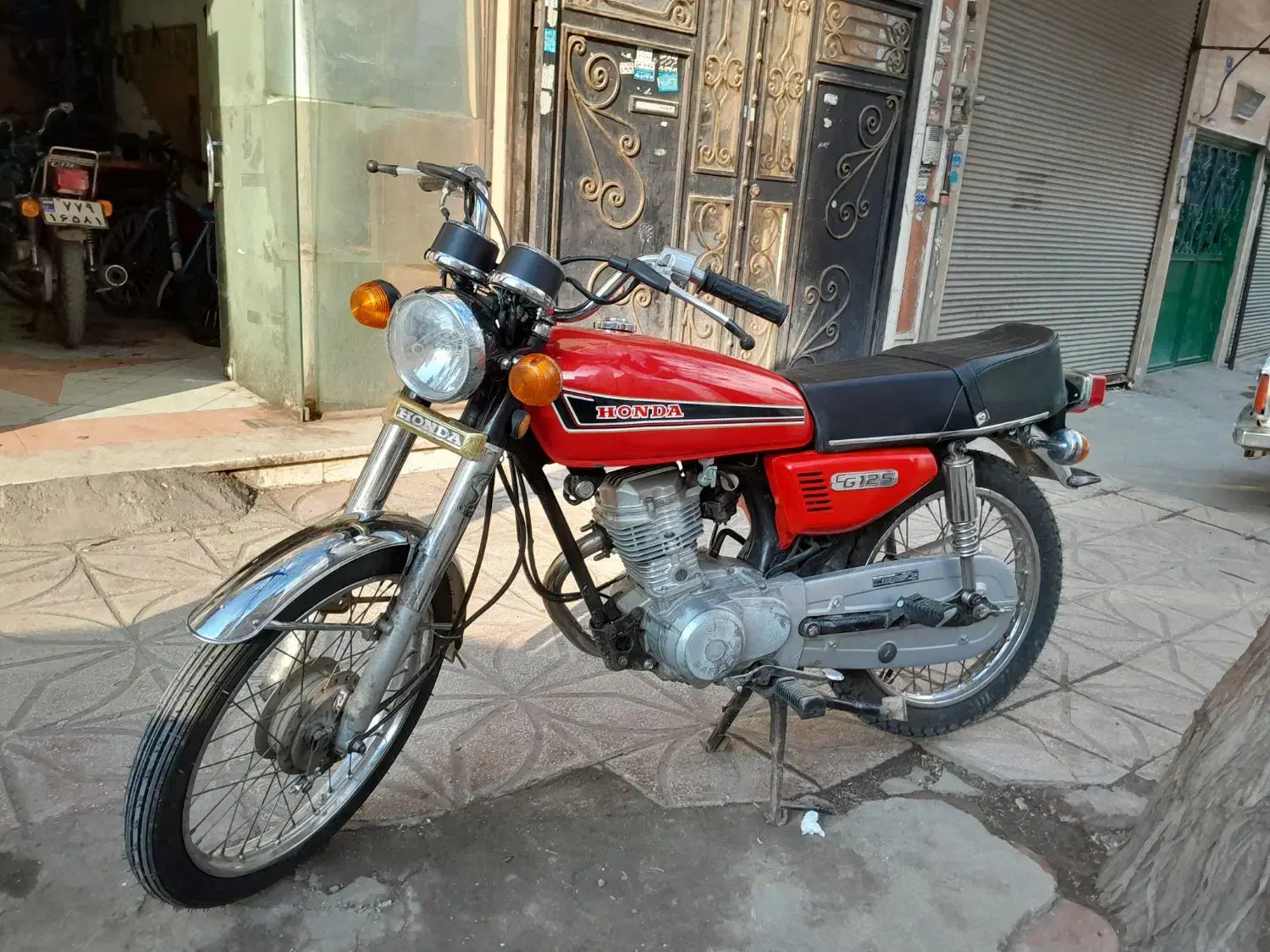 ۱۲۵|موتورسیکلت|بومهن, |دیوار