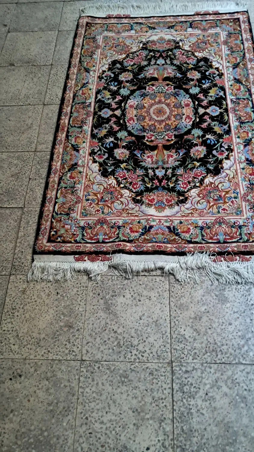 زرونیم چله ابریشم|فرش|تبریز, |دیوار