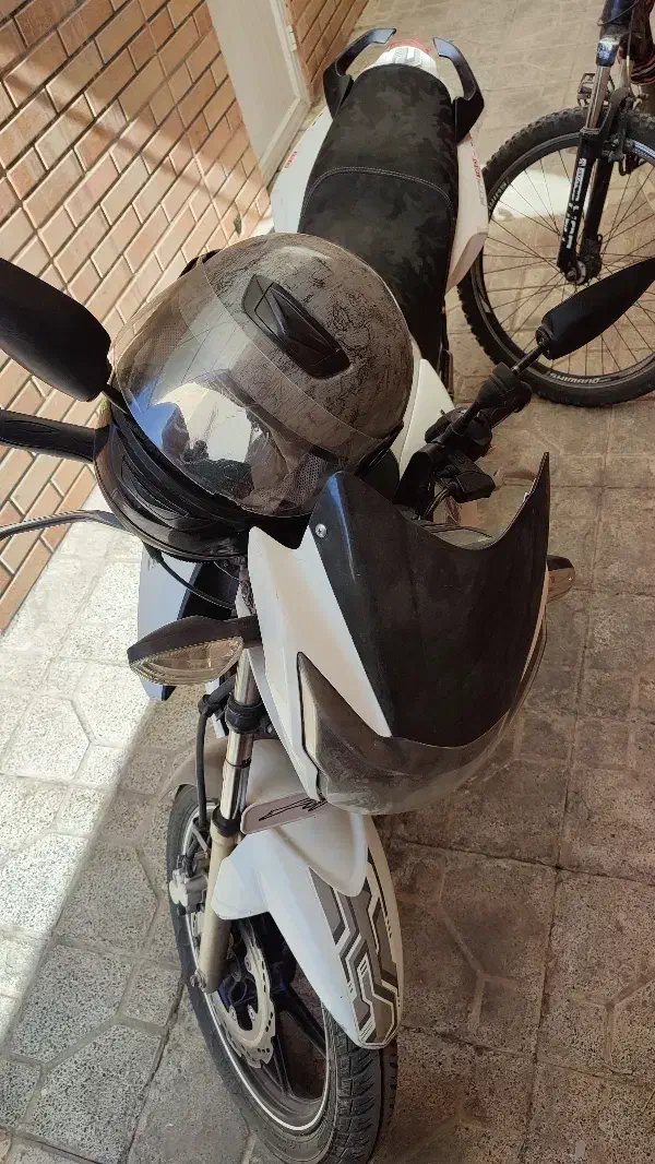 آپاچی ۱۸۰ مدل ۹۴ تمیز، خونگی و سالم|موتورسیکلت|اصفهان, جویباره|دیوار