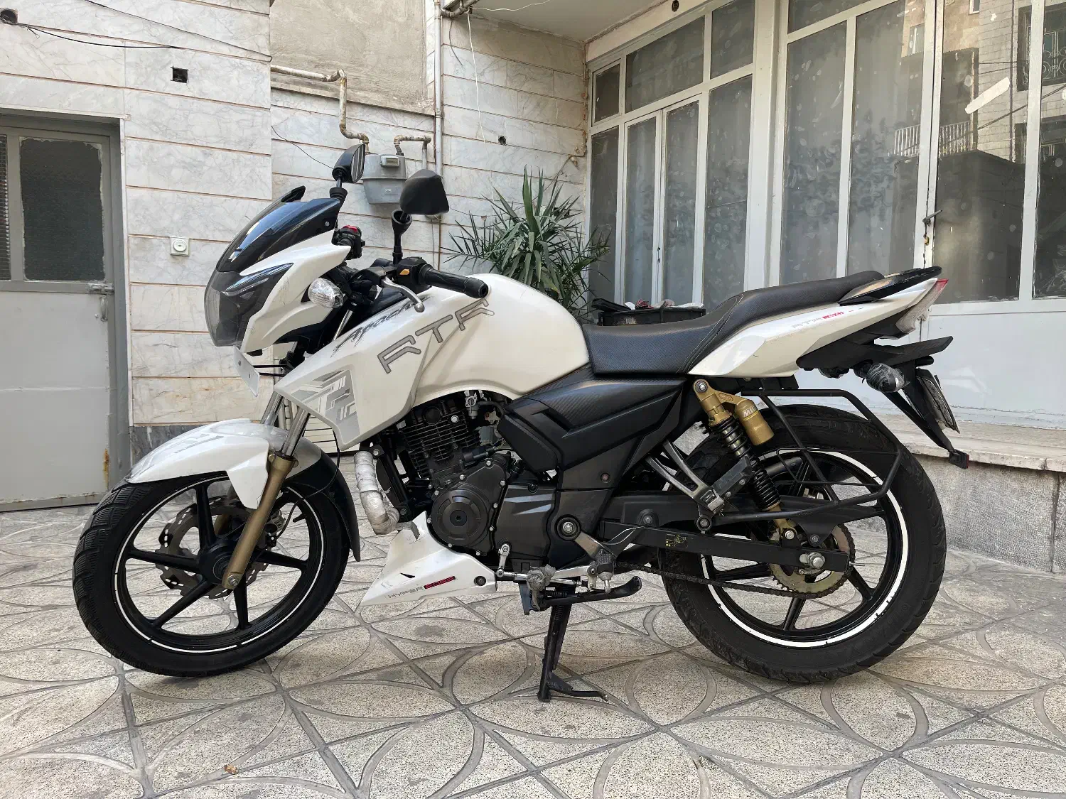 آپاچی ۱۸۰ مدل ۹۵|موتورسیکلت|تهران, شهرک رضویه|دیوار