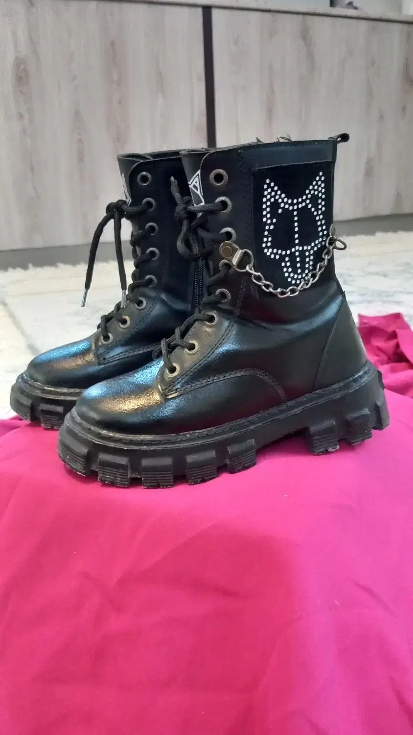 کفش کتونی اسپرت مجلسی یلدایی دختراته و پسرانه|کفش و لباس بچه|کاشان, راوند|دیوار