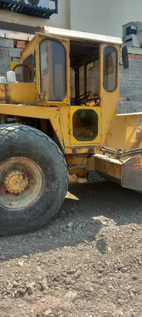 غلتک خودرو ca25|خودرو سنگین|ساری, |دیوار