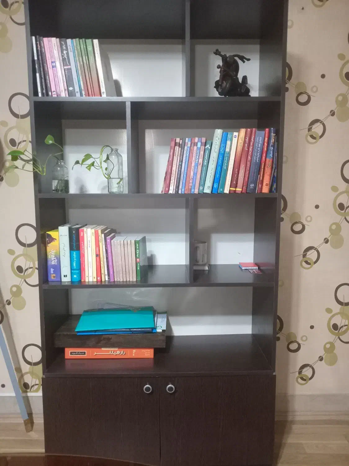 کتابخانه|کتابخانه، شلف، قفسههای دیواری|اصفهان, ملکشهر|دیوار