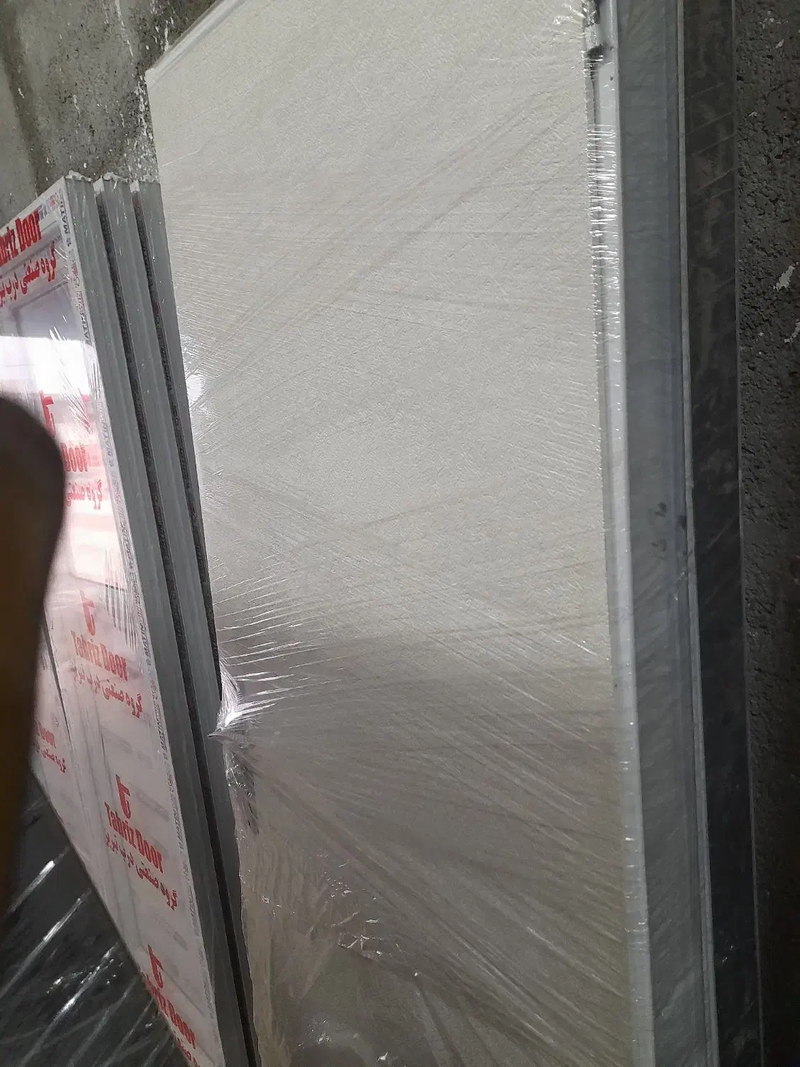 درب ضد اب سرویس|مصالح و تجهیزات ساختمان|کوهدشت, |دیوار