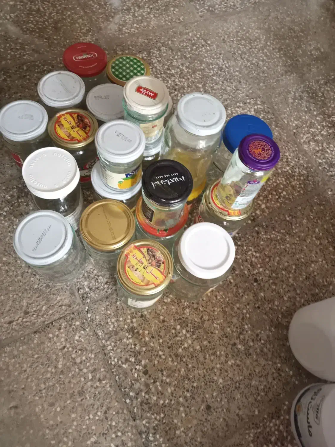 ظرف درب دار|ظروف نگهدارنده، پلاستیکی، یکبارمصرف|کلاله, |دیوار