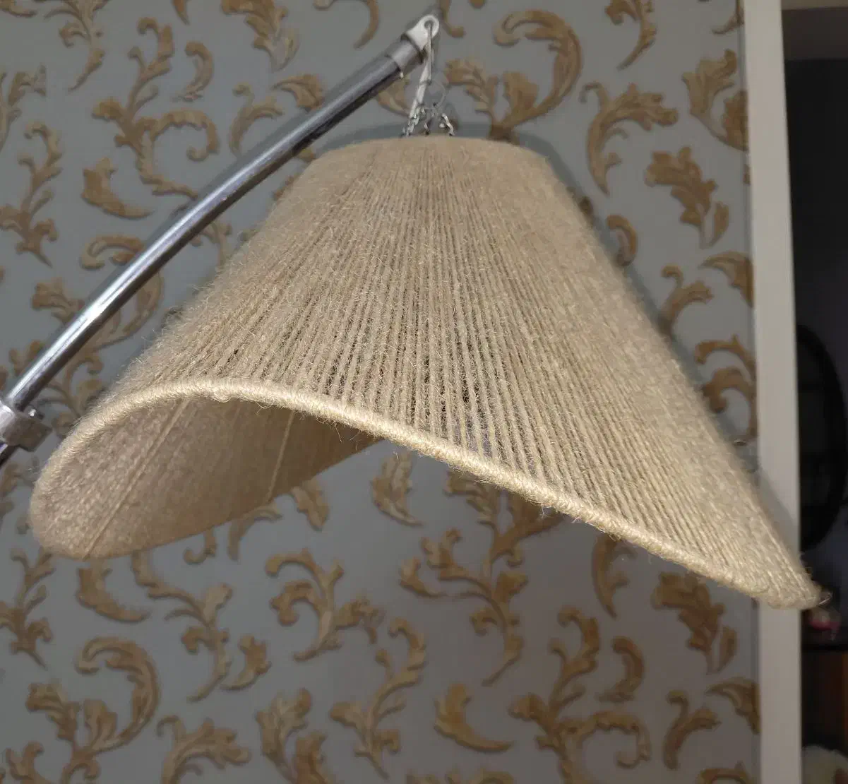 آباژور با لامپ رشد گیاه|چراغ خواب و آباژور|کرج, باغستان|دیوار