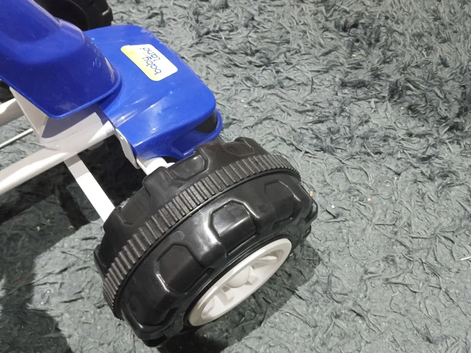 دو چرخه بچه گانه|دوچرخه، اسکیت، اسکوتر|شاهینشهر, حافظ جنوبی|دیوار