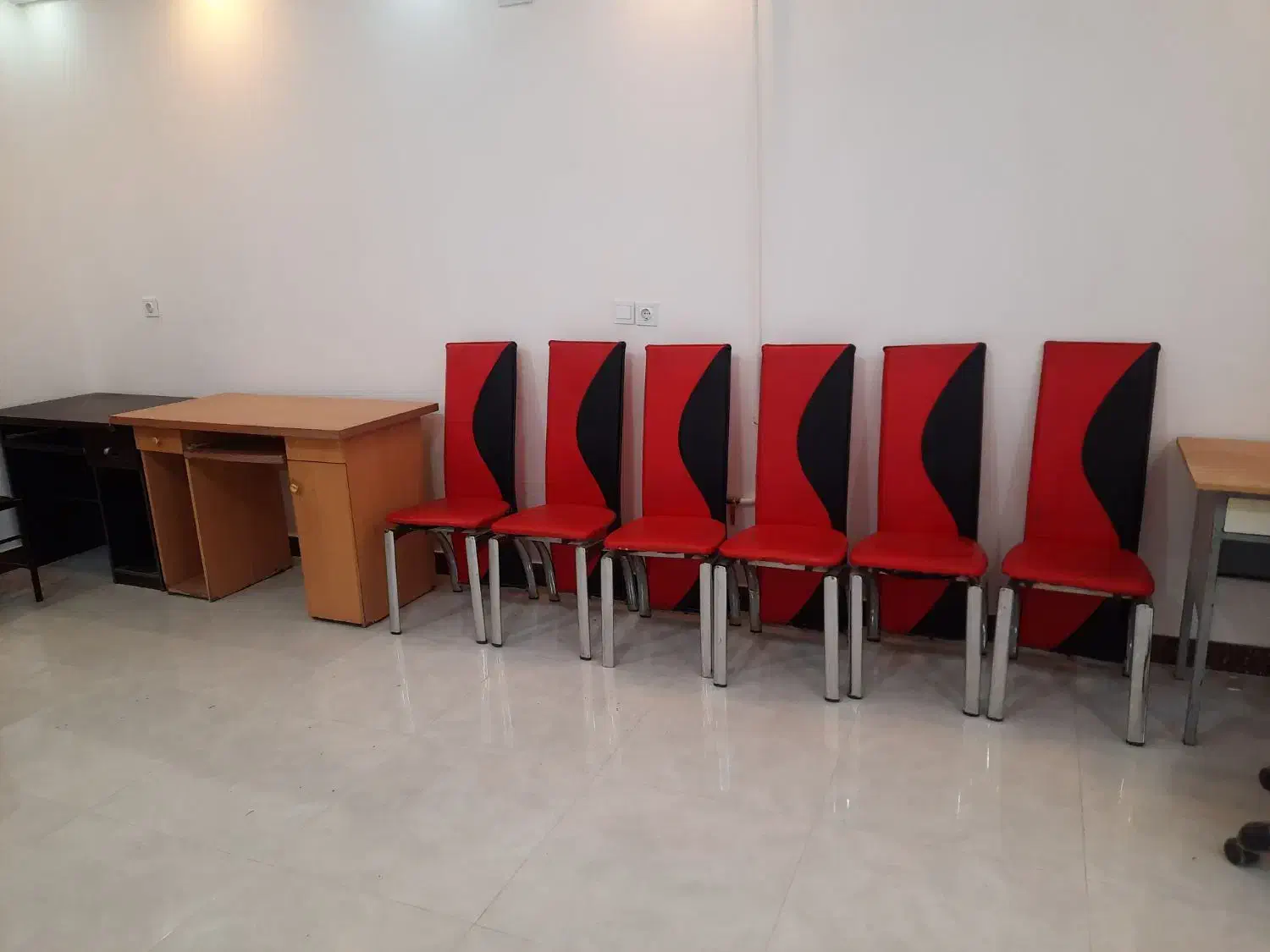 6 عدد صندلی چرم درجه یک|صندلی و نیمکت|بروجرد, |دیوار