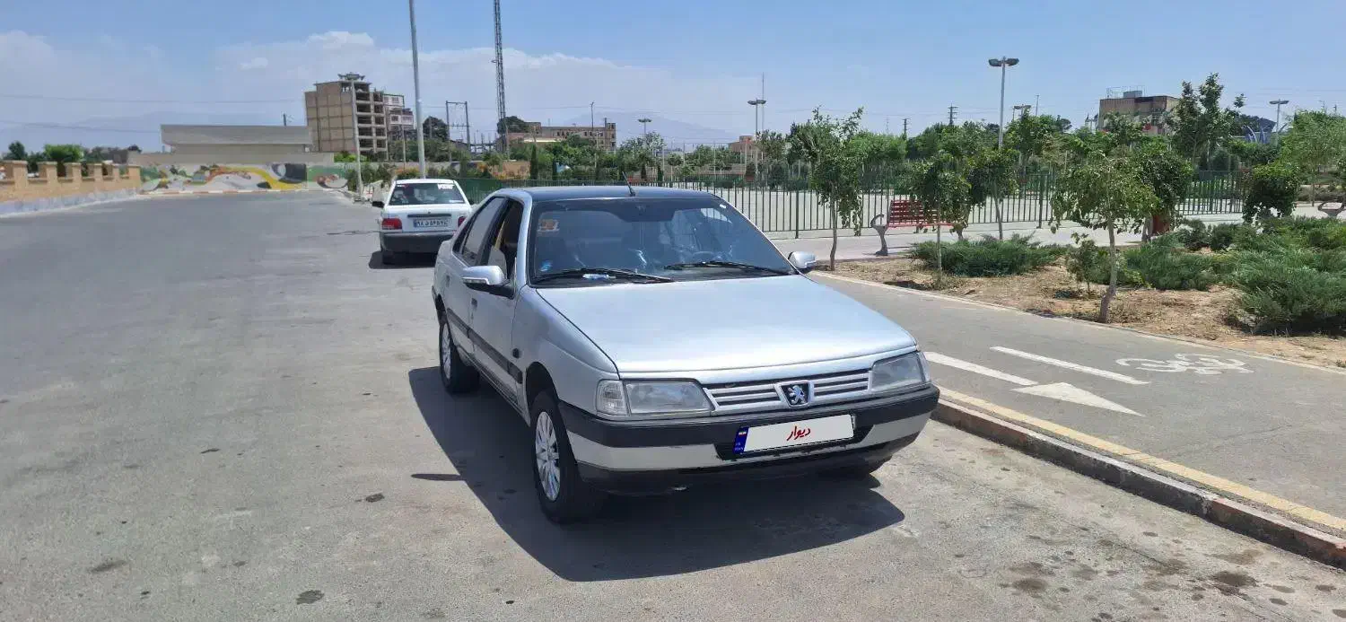 پژو ۴۰۵ مدل ۸۸ نقره ای تو کرم|خودرو سواری و وانت|محمدشهر, یزدیها|دیوار