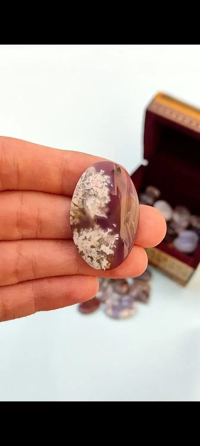 گالری سنگ های قیمتی طبیعی|جواهرات|شهرکرد, |دیوار