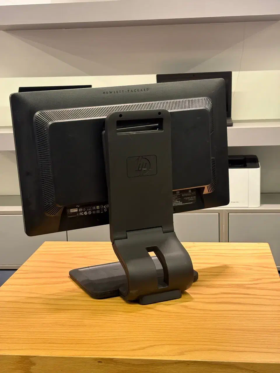 مانیتور 20 اینچ استوک اچ پی / HP E201 گرید A++|قطعات و لوازم جانبی رایانه|تهران, میدان ولیعصر|دیوار