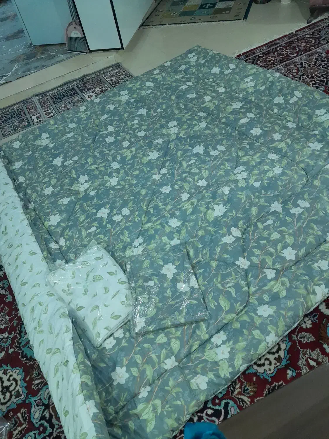 روتختی دونفره|سرویس روتختی|گلبهار, شهر جدید گلبهار|دیوار