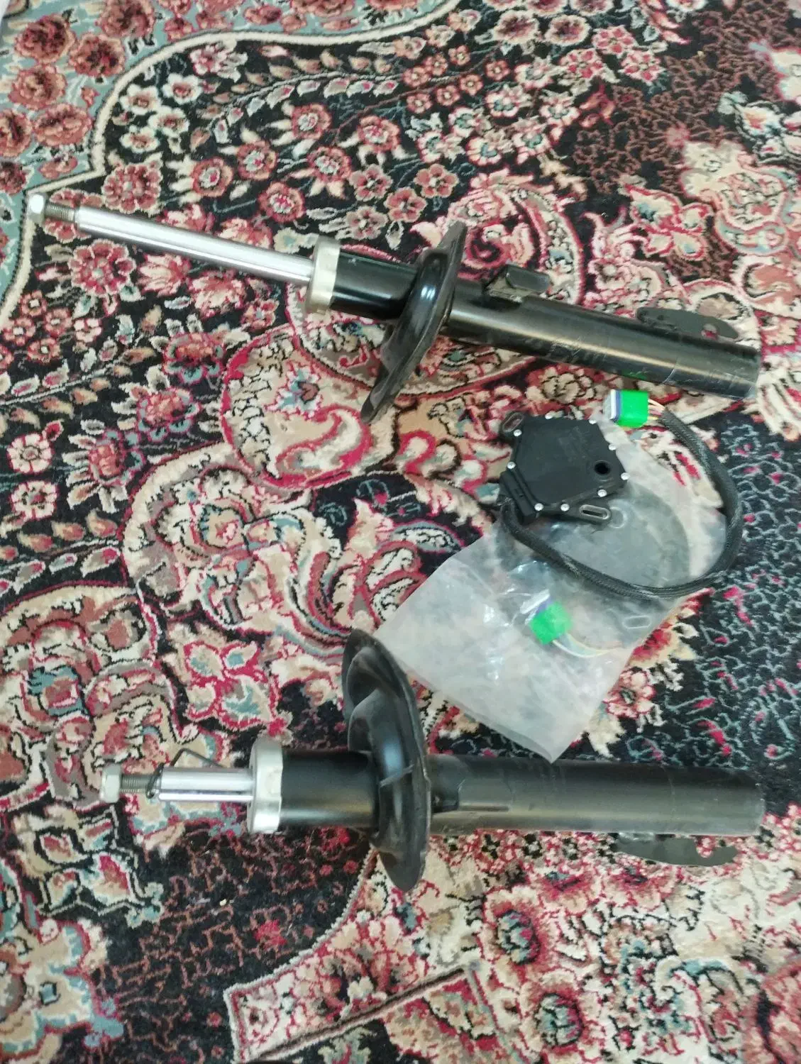 کمک جلو مگان و سلکتور تعویض دنده مگان|قطعات یدکی و لوازم جانبی|جیرفت, |دیوار