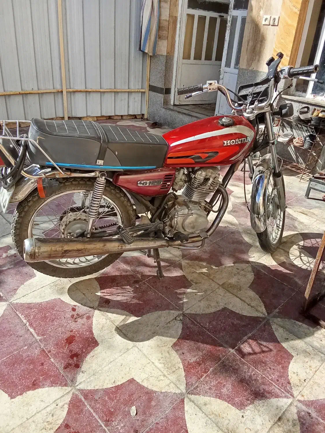 موتور هندا 125|موتورسیکلت|شیراز, شهرک مفتح|دیوار